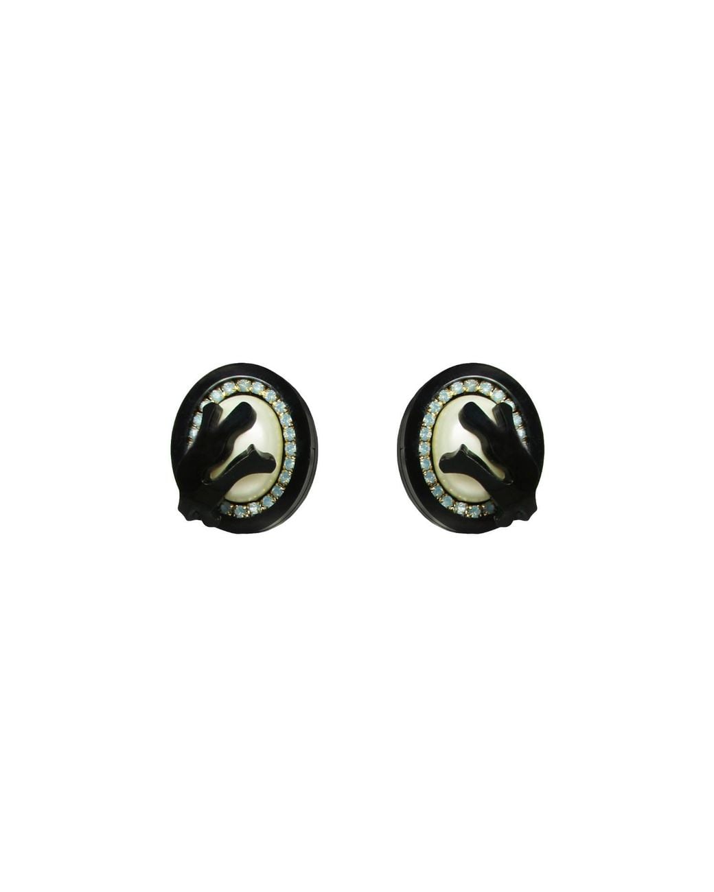 Gissa Bicalho Black Acrylic Handmade Earring Short Coral And Pearl