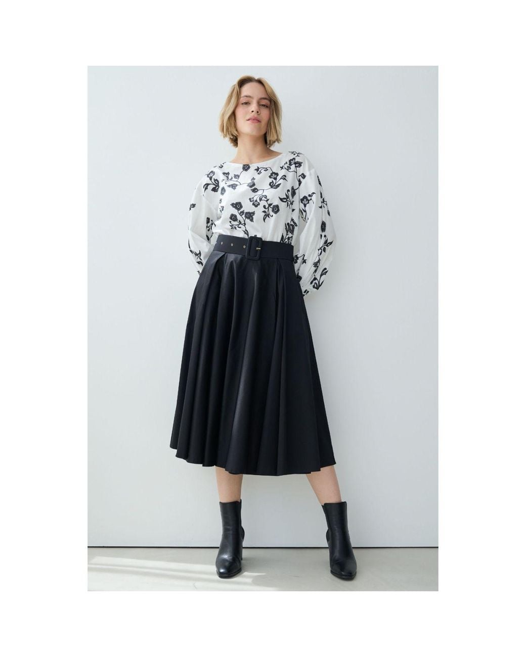 Marianna Déri Black Pleated Cotton Sateen Skirt