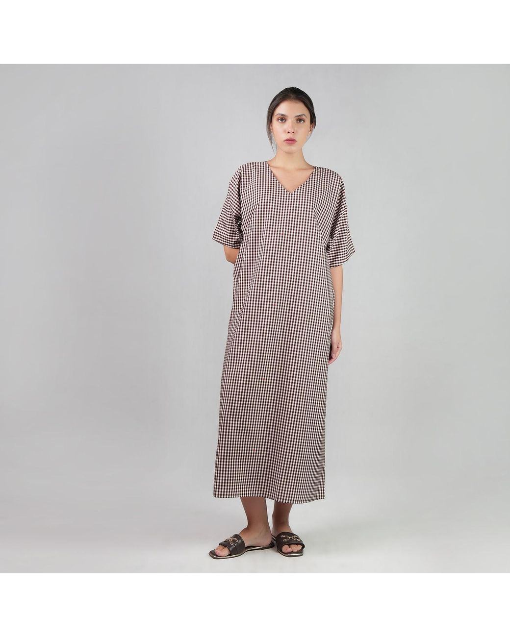 DHARA SHETH DUBAI Gray The New Classic Gingham Long Cotton Kaftan Dress With Side Slit
