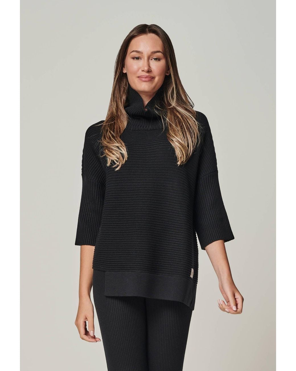 YOU LOOK PERFECT Blue Pullover Bailey, Merino Asymmetric Turtleneck Pullover