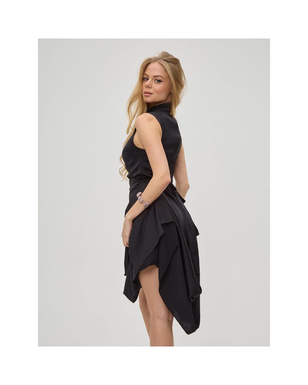 Mymokondo Black Curly House High Collar Transformable Dress