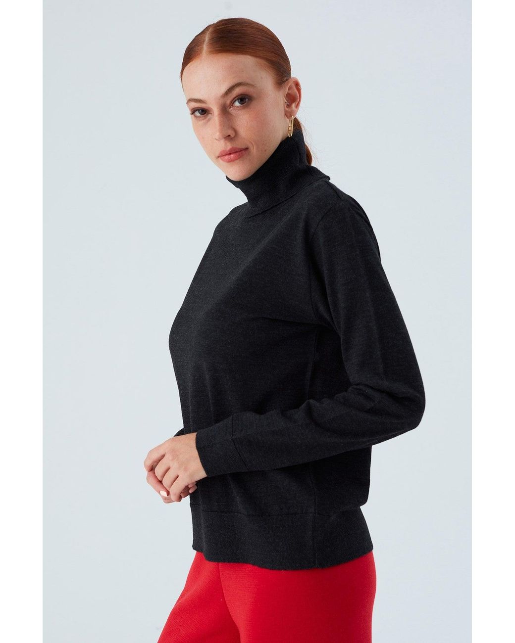 Peraluna Black Valeria Fine Turtleneck Pullover