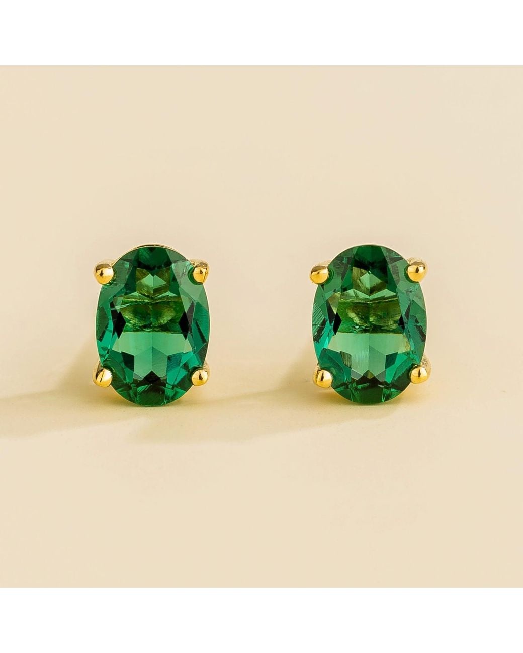 Juvetti Green Ova Gold Earrings Set With Emerald
