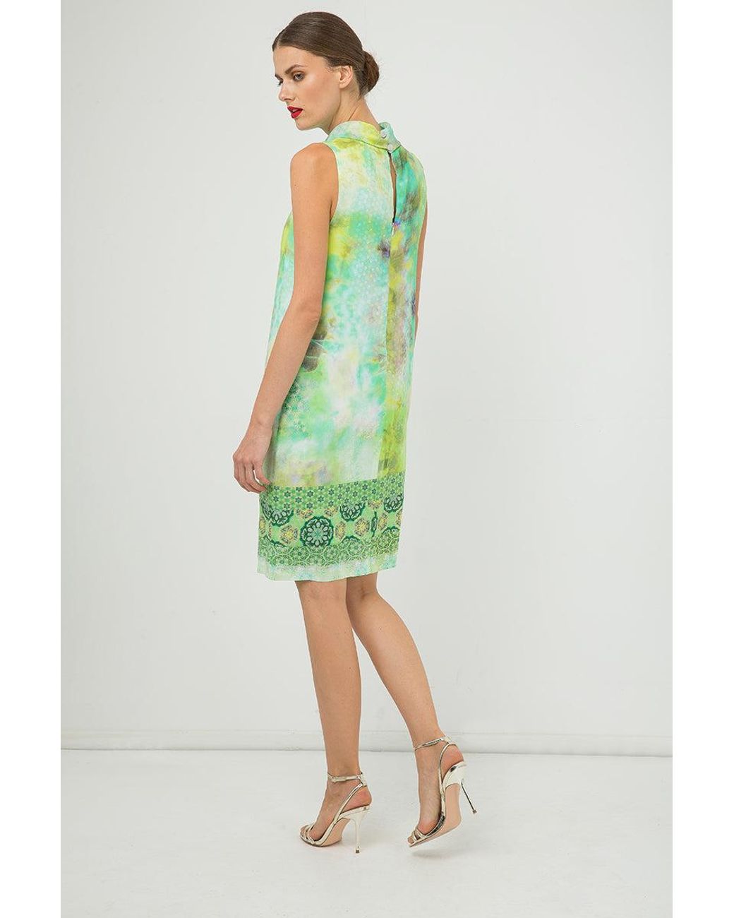 Conquista Green Straight Sleeveless Print Dress By
