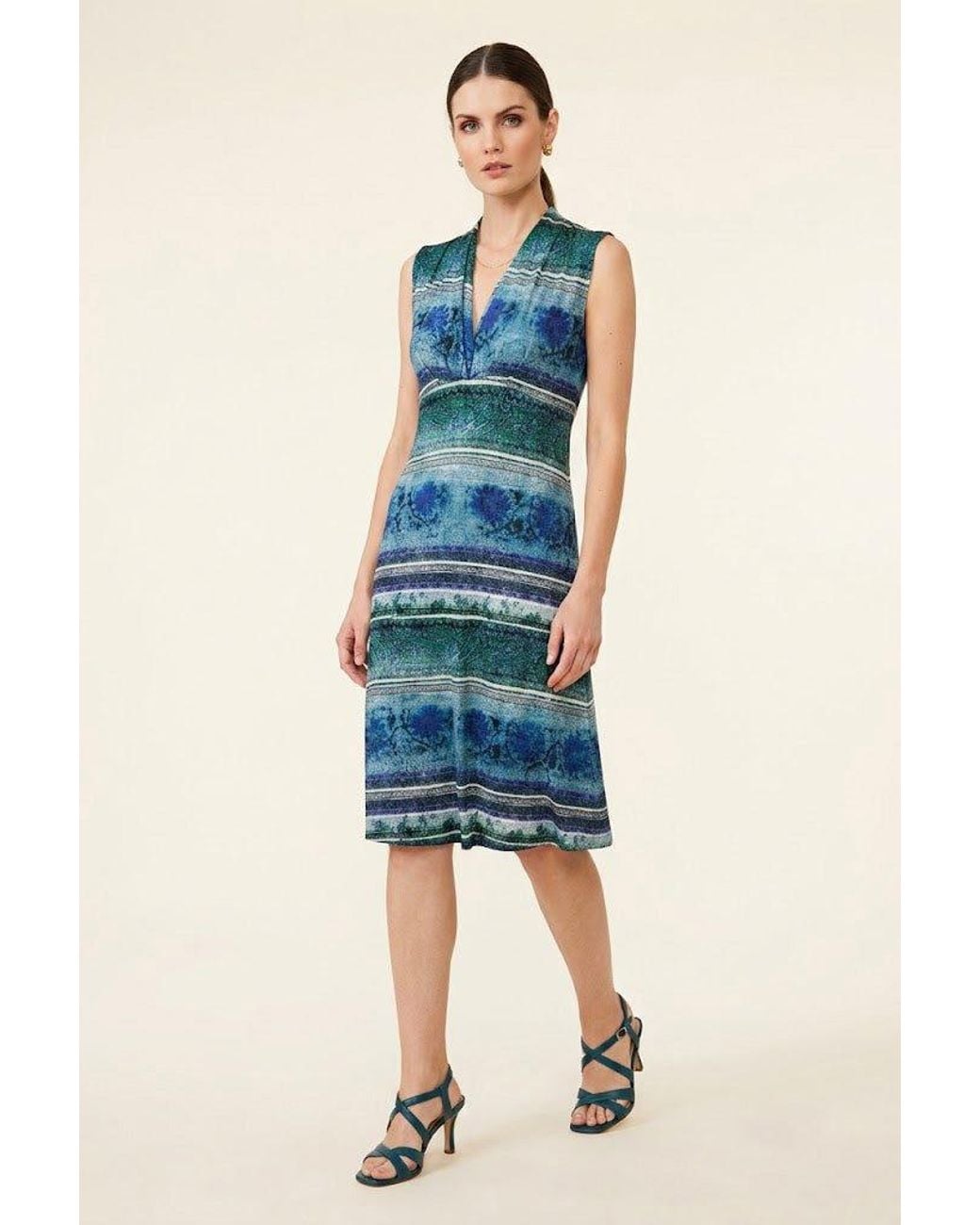 Conquista Blue Border Print Sleeveless V-Neck Dress
