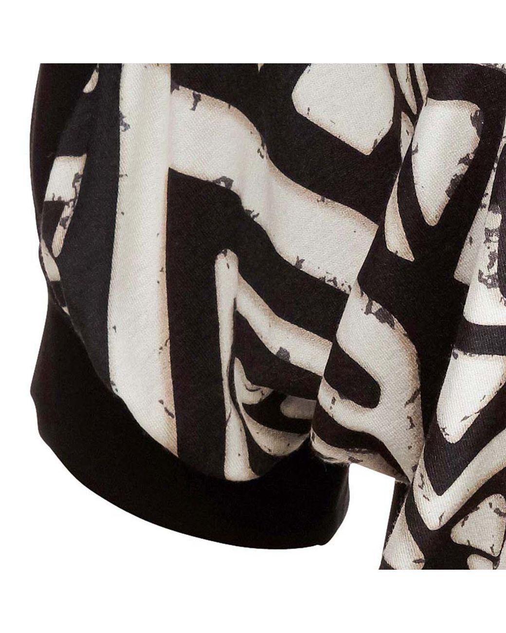 Conquista Black Short Sleeve Top
