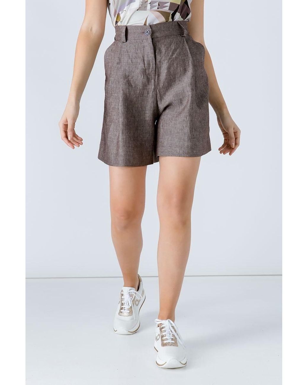 Conquista Brown Shorts