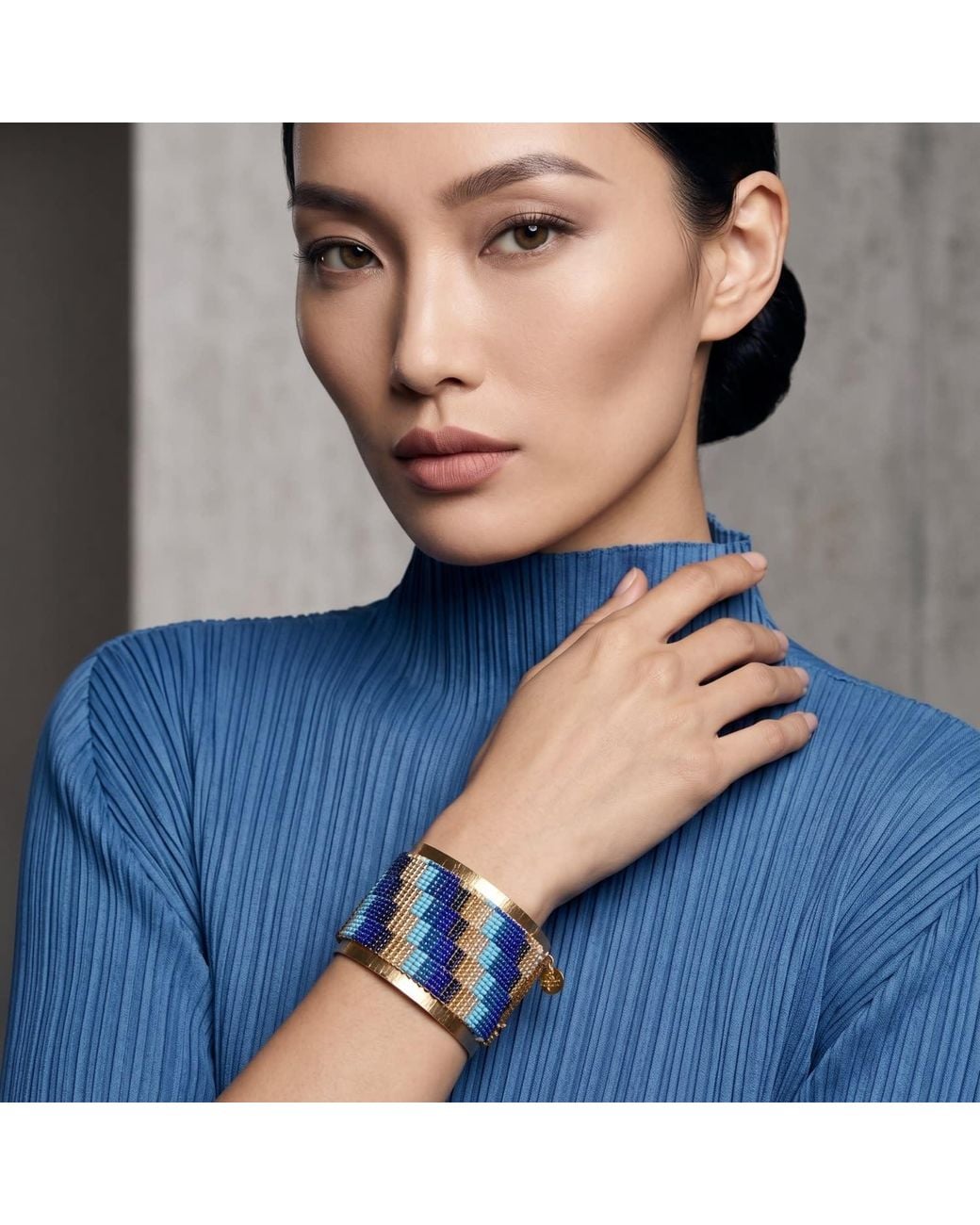 Iliana Arrazola Blue Minimalist Deconstructed Cuff Bracelet, Glass Beads, Beaded Jewelry