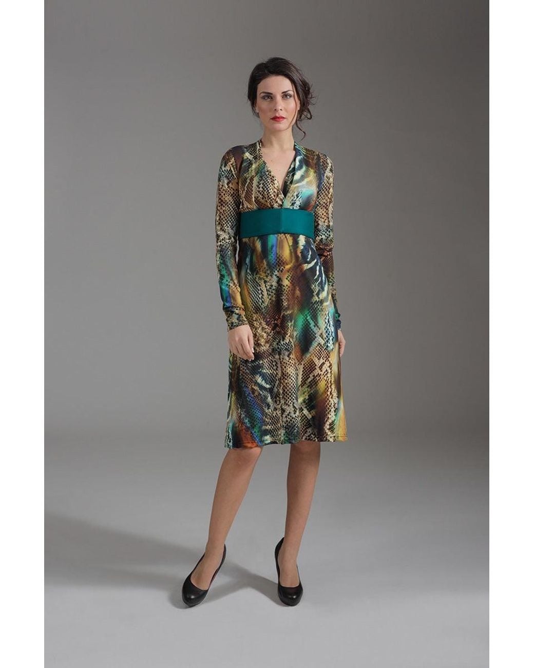 Conquista Green Long Sleeve Faux Wrap Animal Print Midi Dress