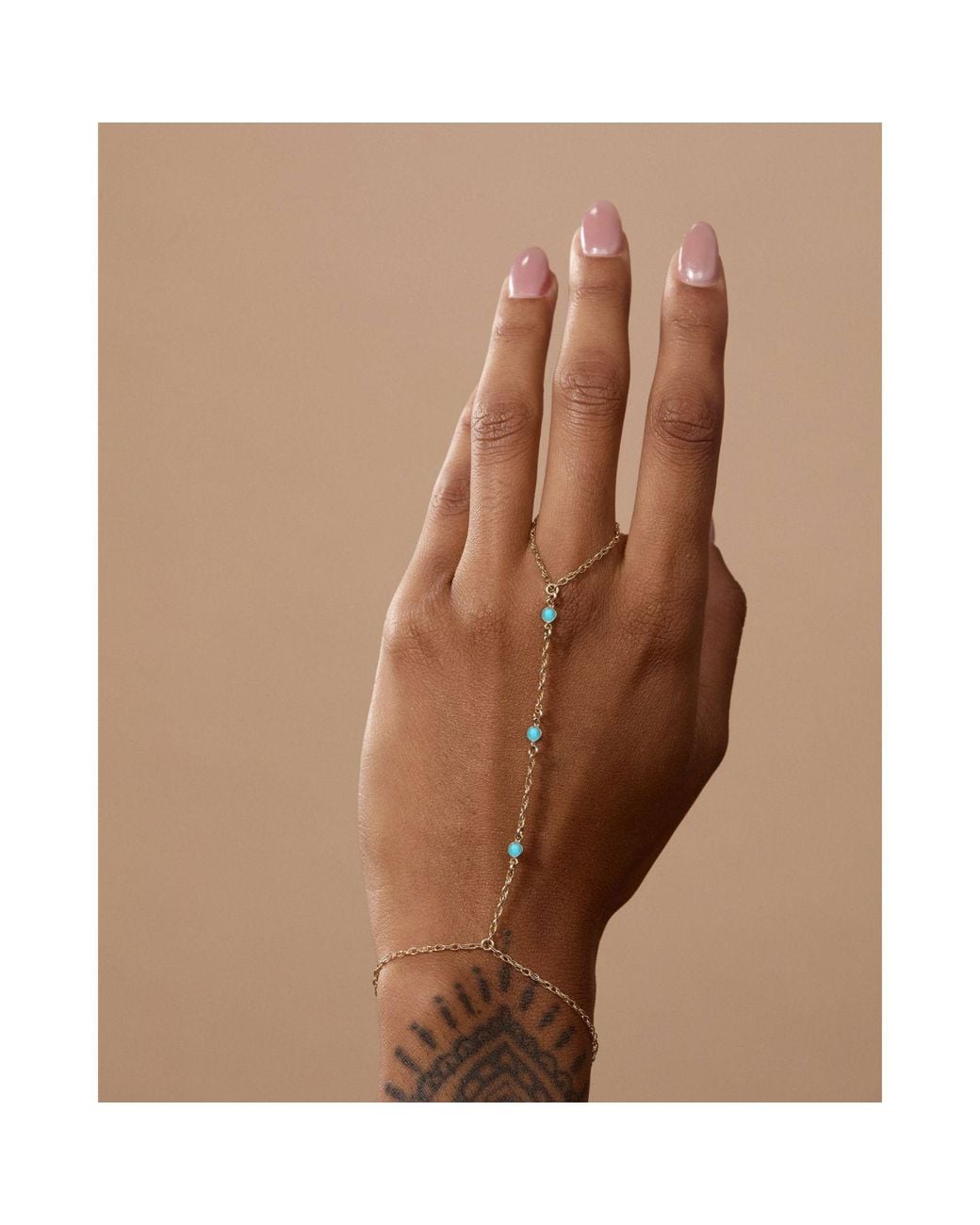 SET & STONES Metallic Cyrus Hand Chain