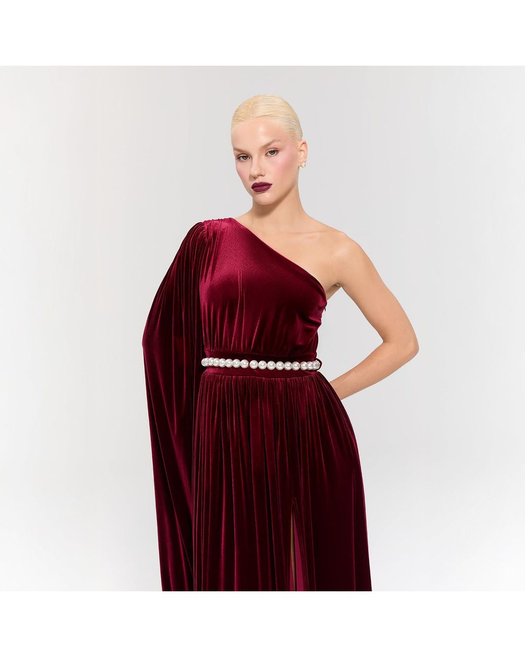 Nur Karaata Red Baglioni Burgundy Gown