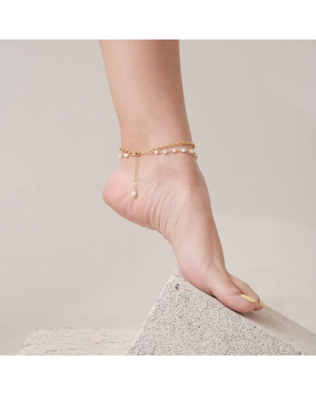 LINYA JEWELLERY Metallic Double Pearl Chain Anklet