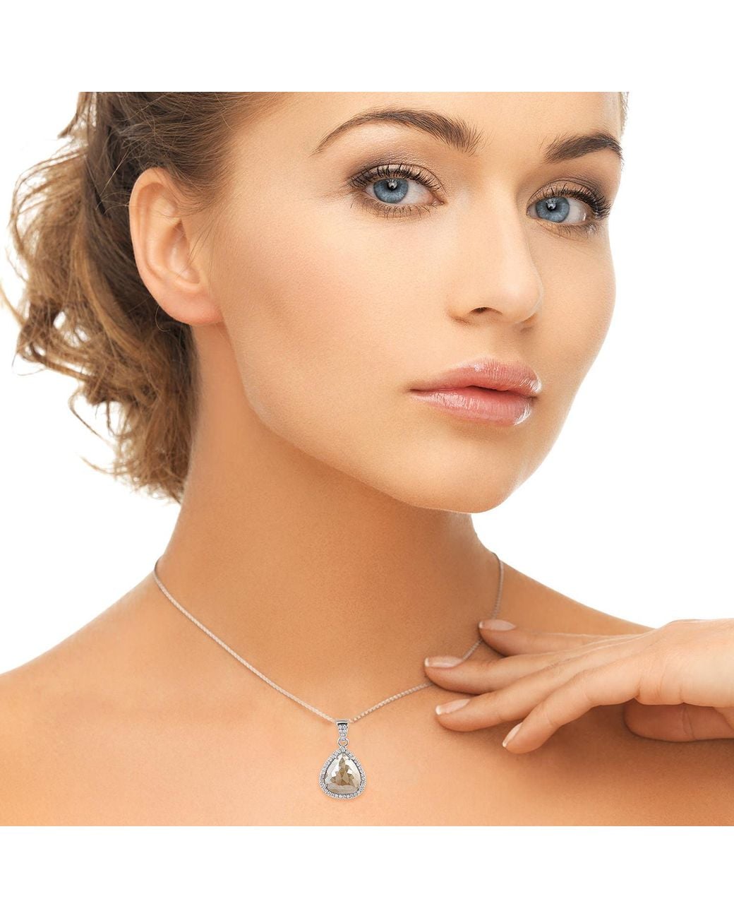 Artisan Metallic Ice Diamond & Diamond Halo Pendant