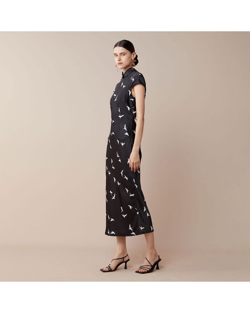 Silkinc Black Swan Goose Backless Cheongsam