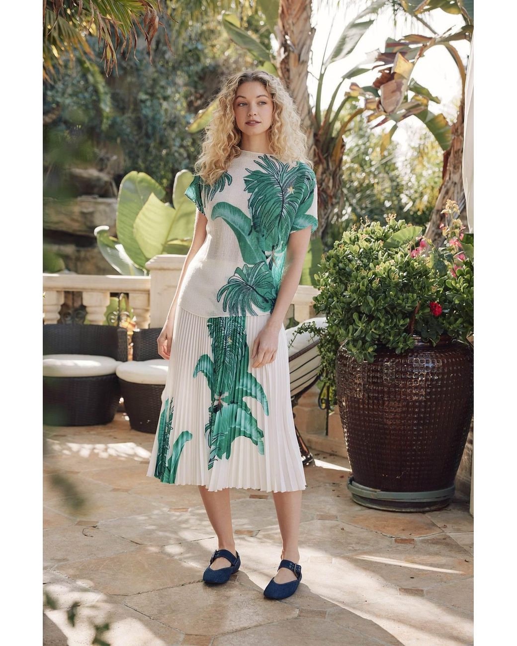 Wild Cosmos Green Lillian West Palm Honeycomb Texture Top