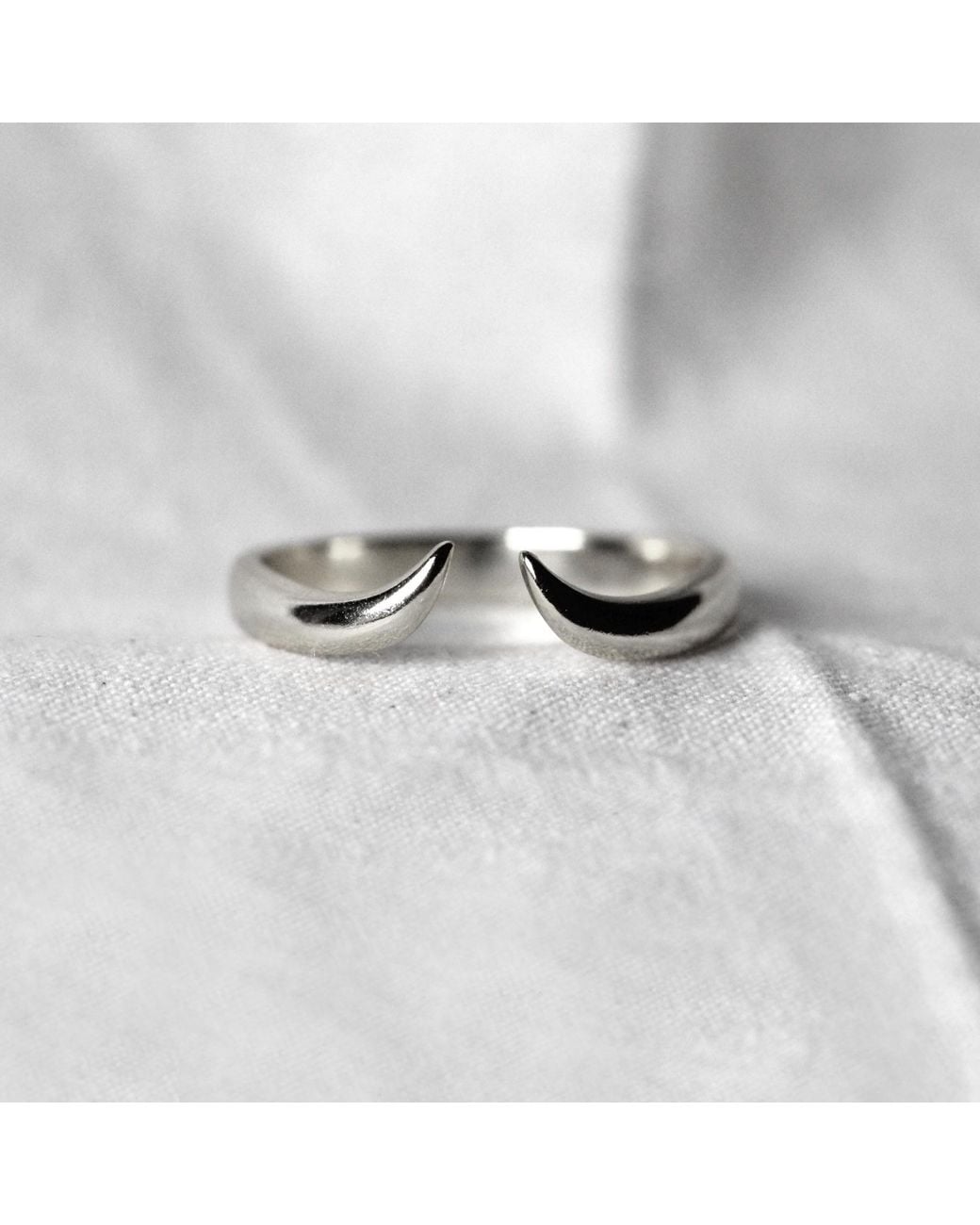VicStoneNYC Fine Jewelry White Horn Cuff Solid Ring