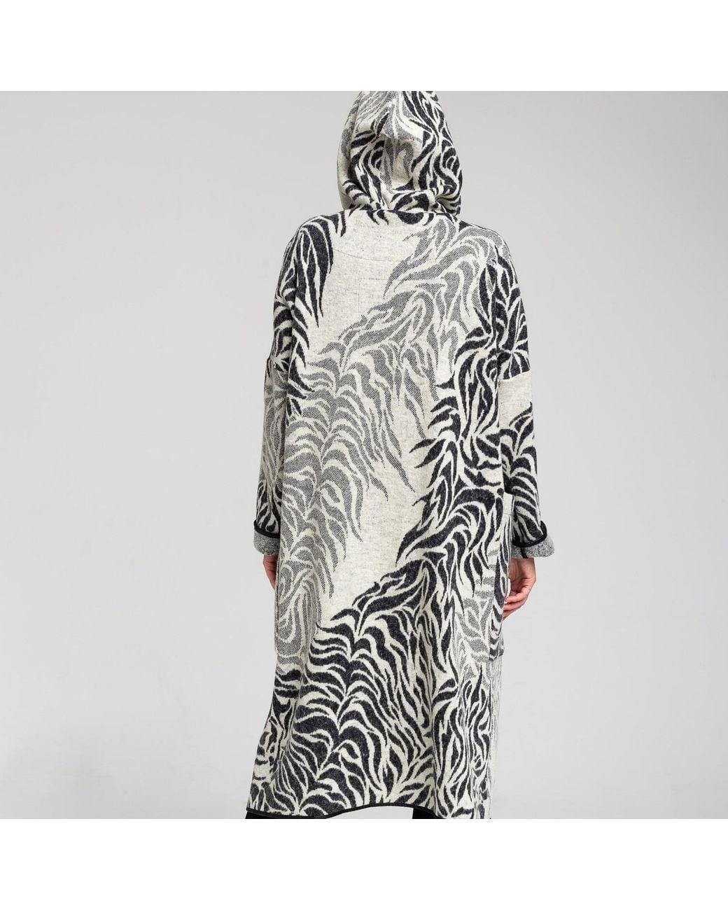 ARTISTA Black Tiger Coat