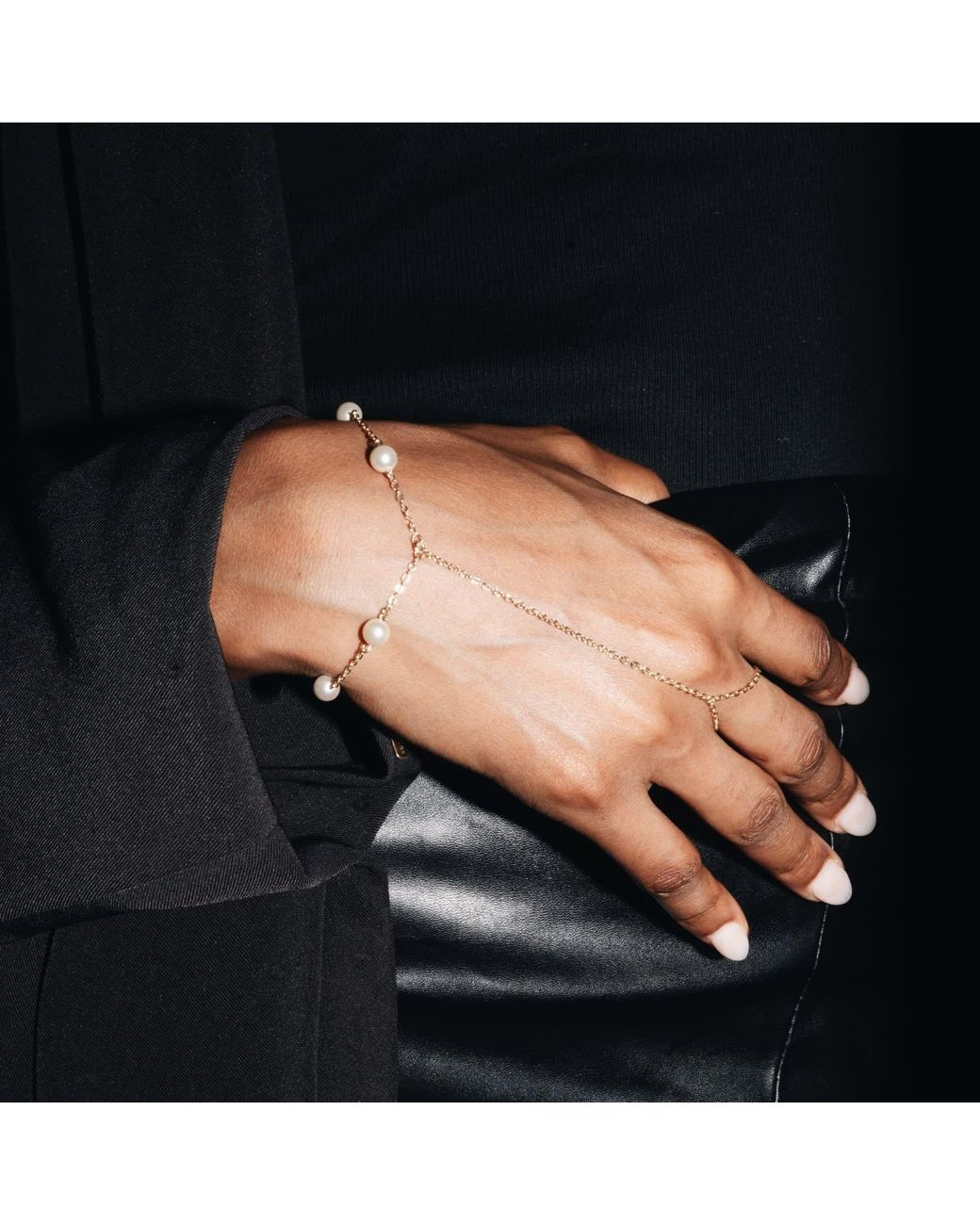 Studio Baloge Metallic Lyra Hand Chain