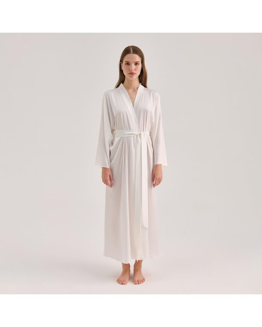 Avenue 8 White Silk Maxi Robe