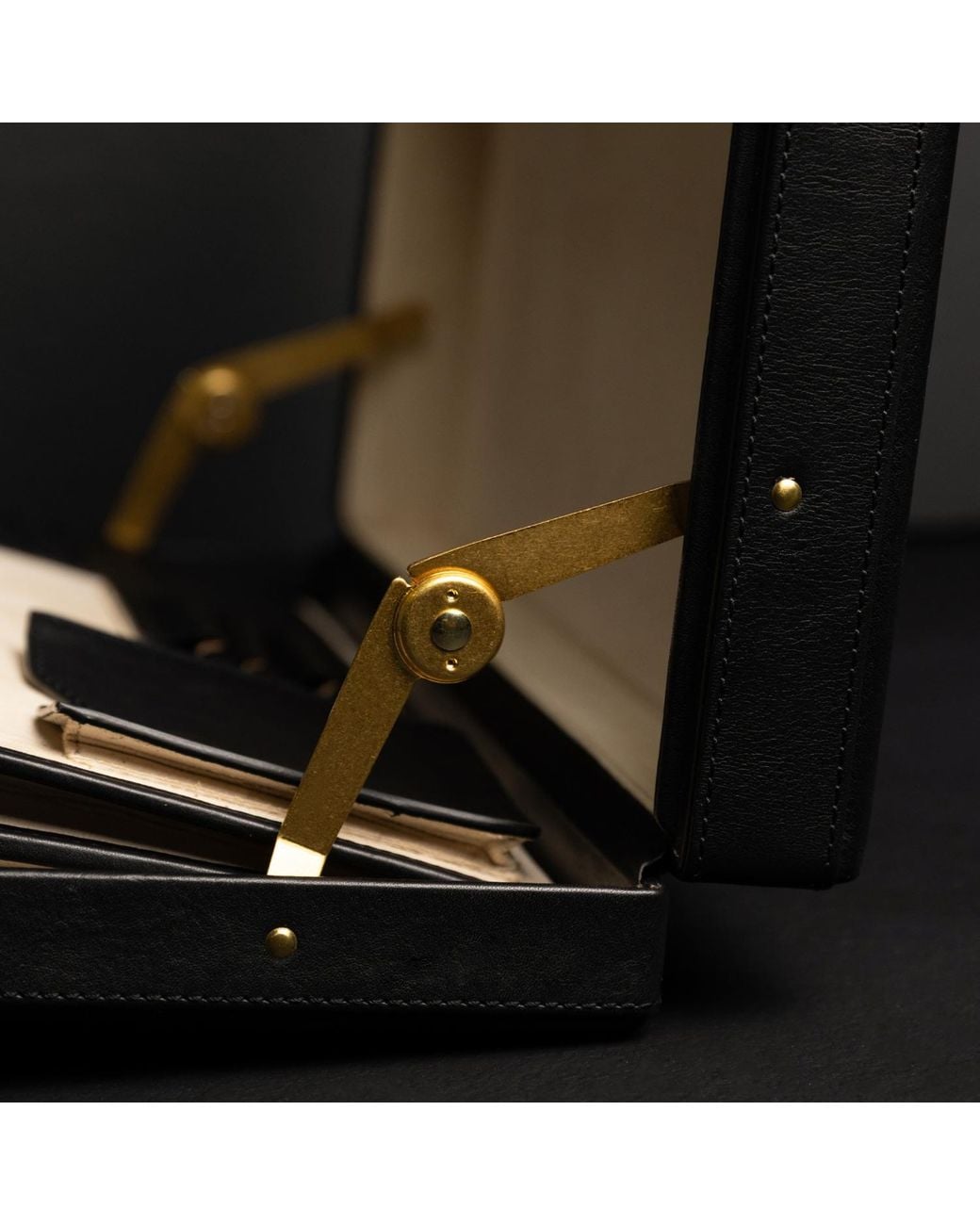 Time Resistance Black Leather Attaché Case Briefcase for men