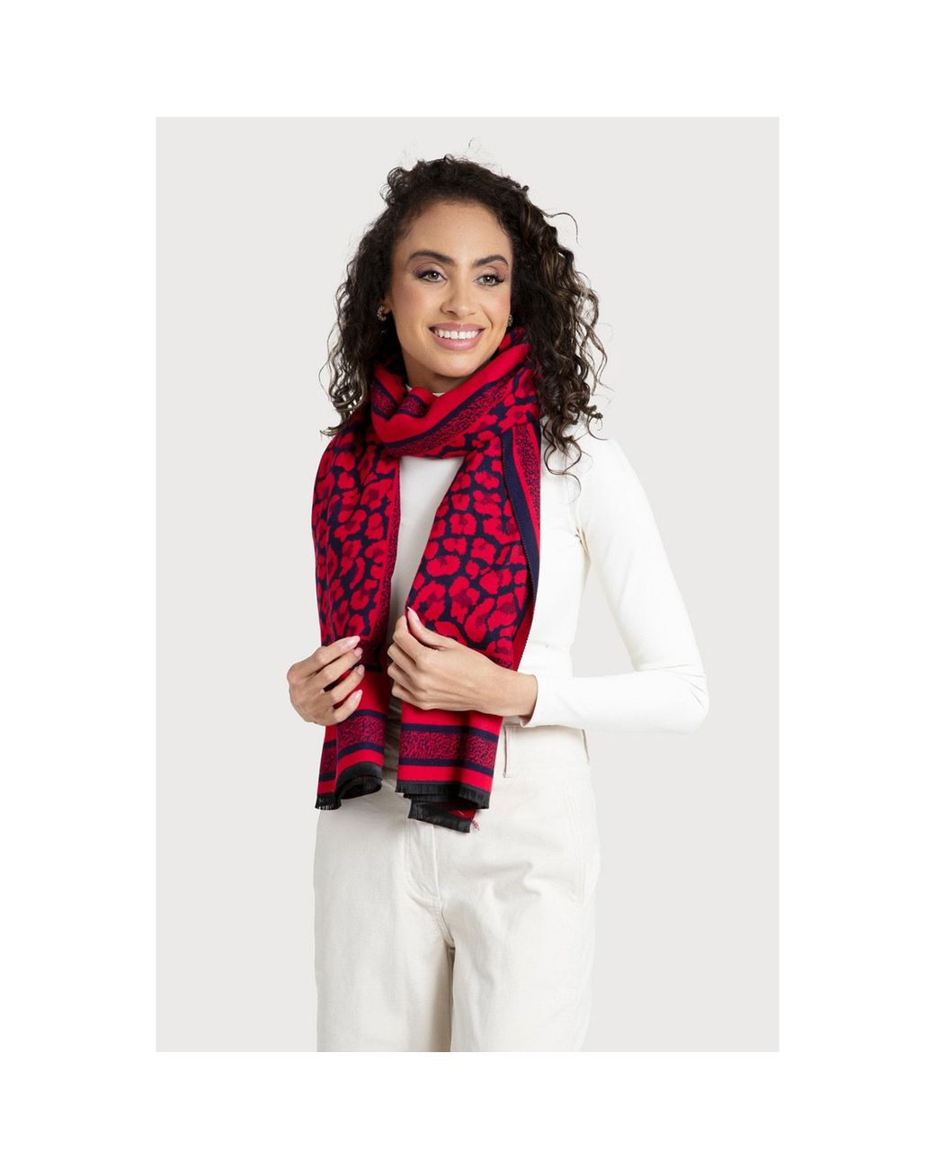 Saachi Purple Reversible Leopard Pattern Scarf
