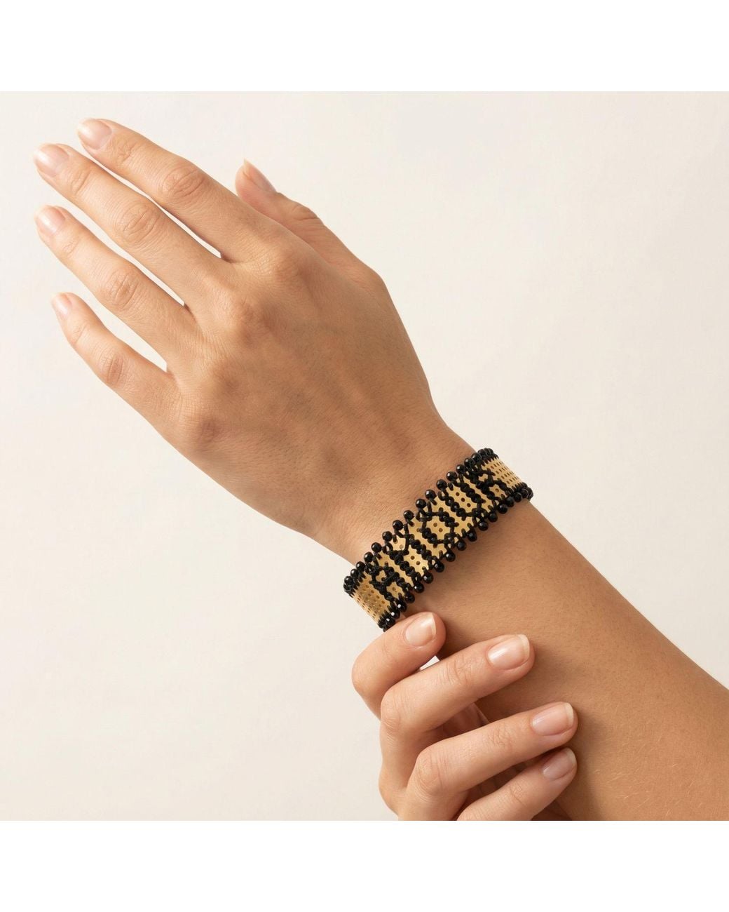 L'EIGHT STUDIO Red Plated Beaded Cuff Bracelet – Amour Burgundy