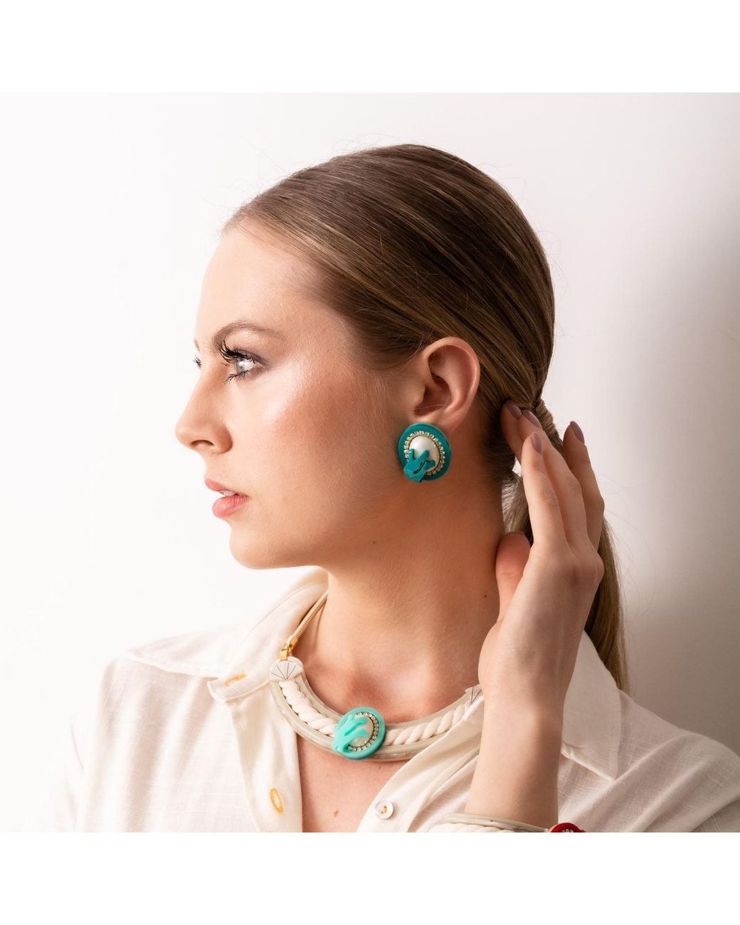 Gissa Bicalho Red Handmade Earring Oval Pearl And Strass