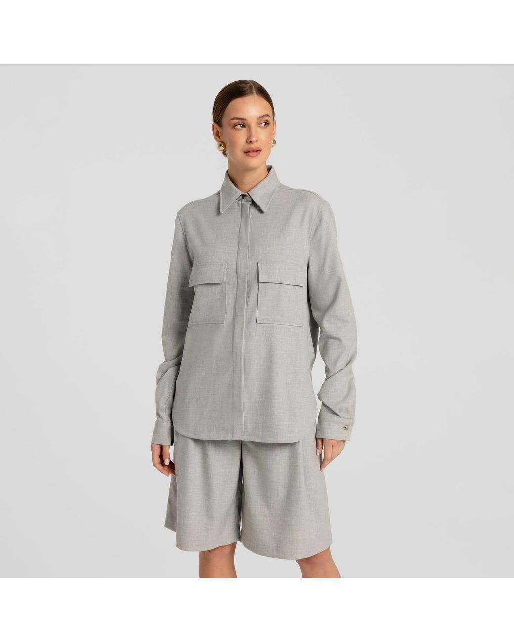 Mandragora Gray Loose Bermuda Shorts Omaro