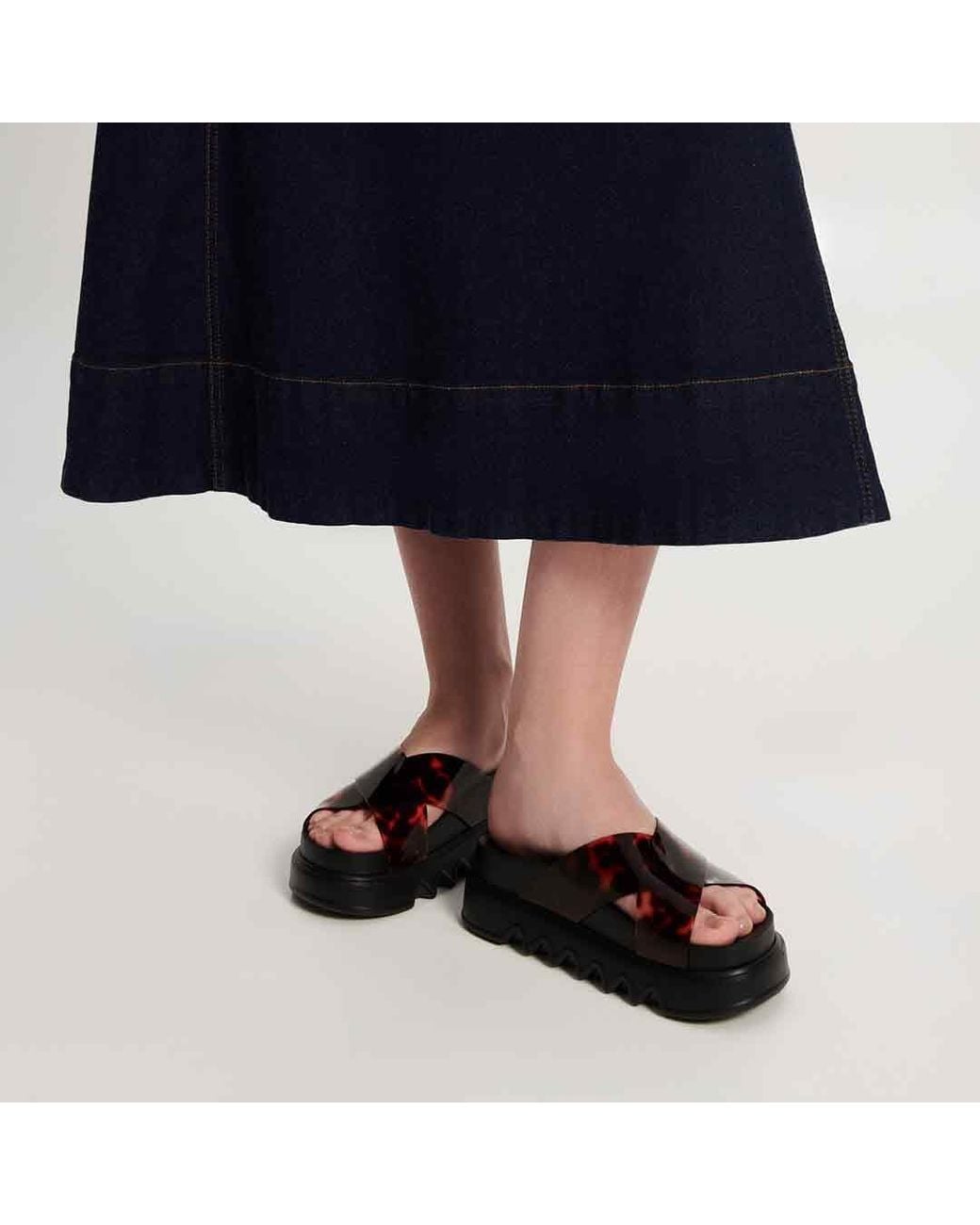 Melissa Black Cozy Cross Platform