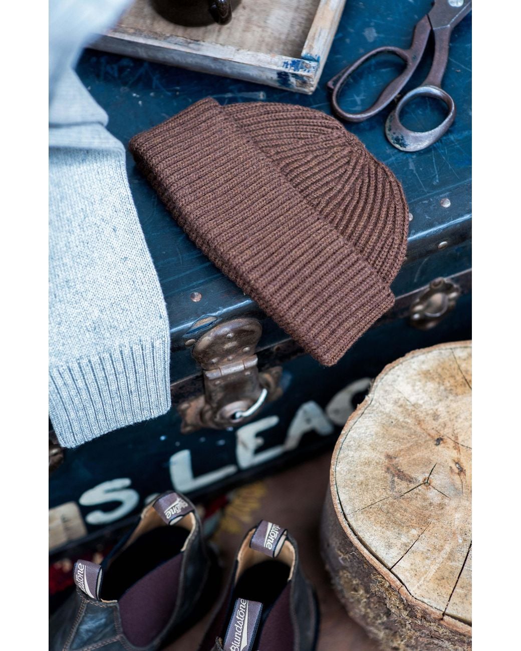 Paul James Knitwear Brown Heavyweight Extra Fine Merino Caster Fisherman Beanie for men