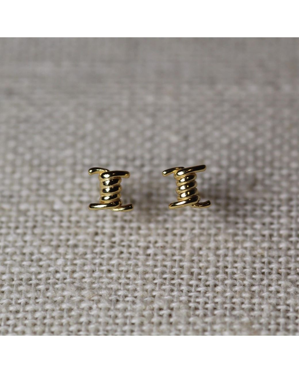 VicStoneNYC Fine Jewelry Brown Barbed Wire Solid Stud Earrings
