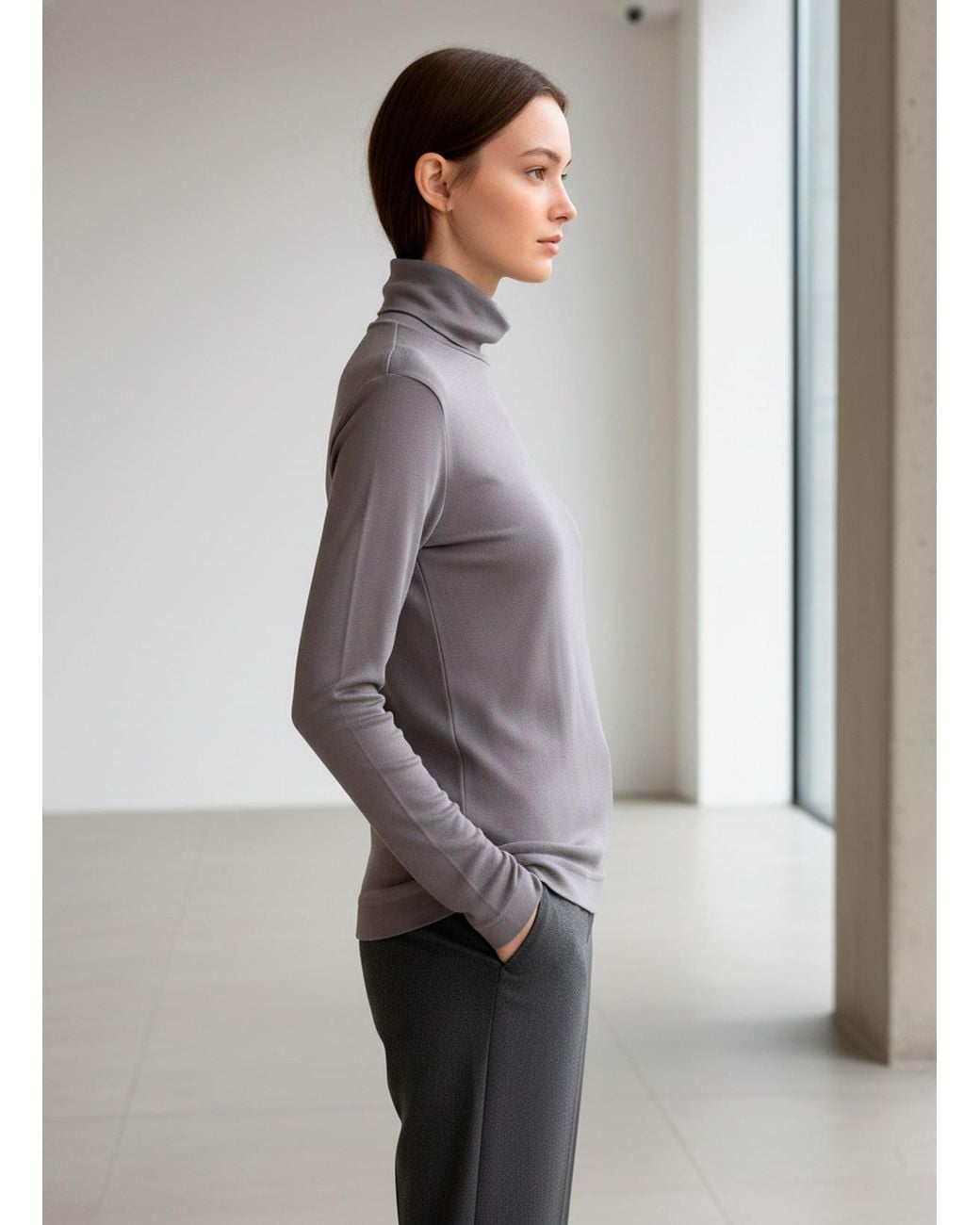 Conquista Gray Classic Long-Sleeve Turtleneck Top