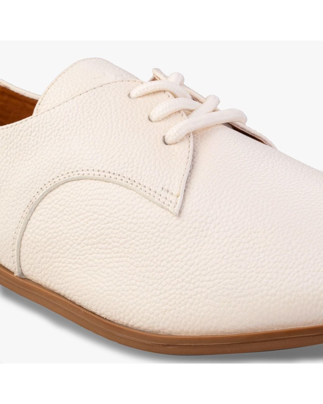 Womads Orange Vanilla Cream Oxfords