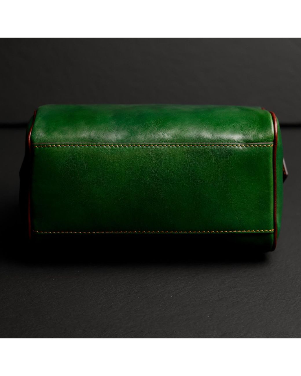 Time Resistance Green Leather Barrel Bag