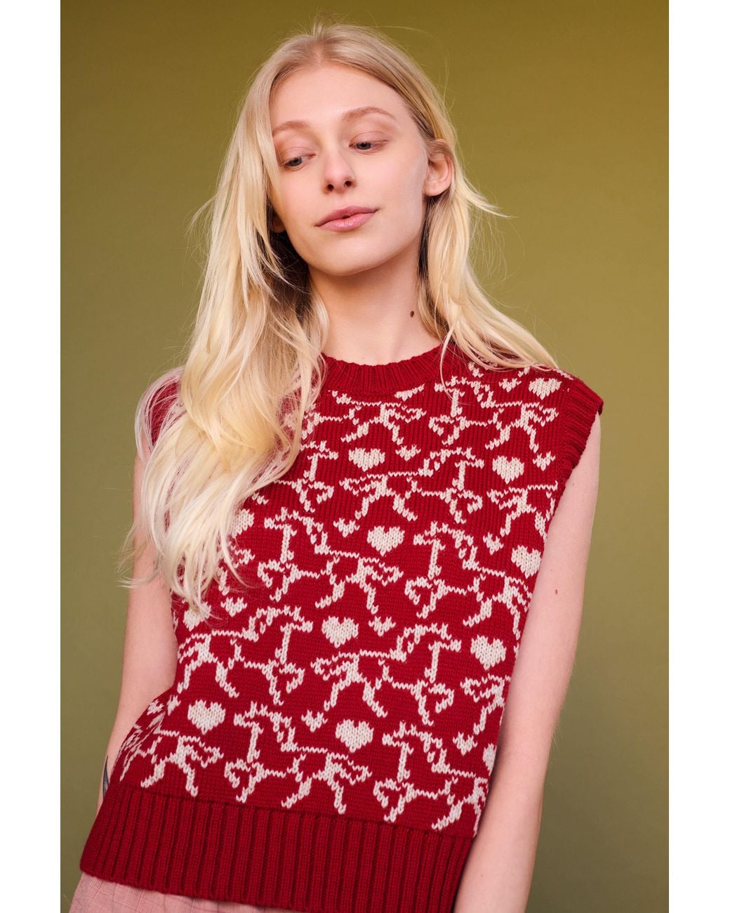 Gigi Knitwear Red Gallop Jaquard Vest