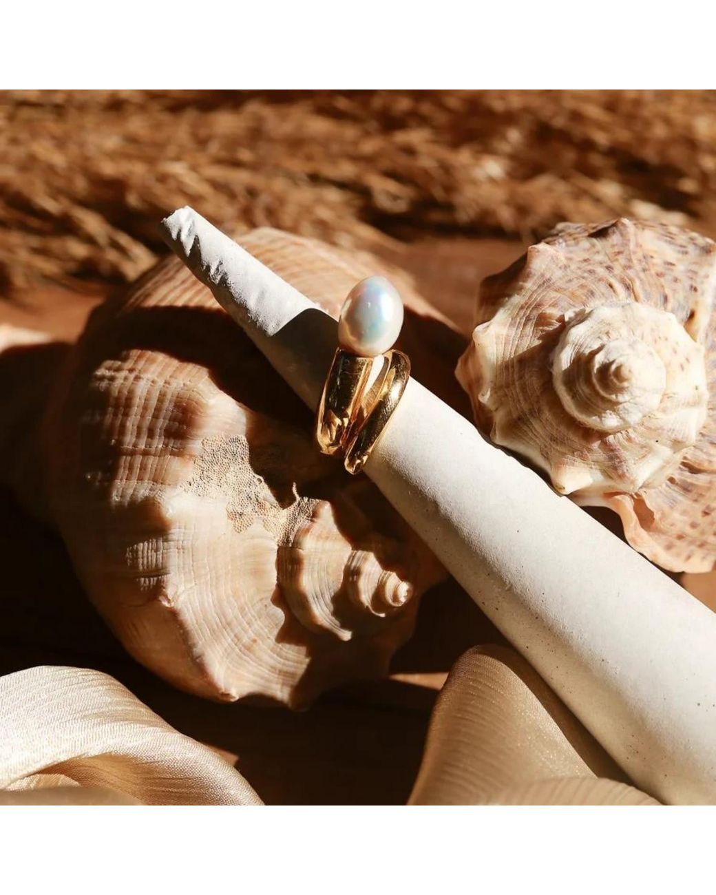 LINYA JEWELLERY Metallic Baroque Pearl Adjustable Ring