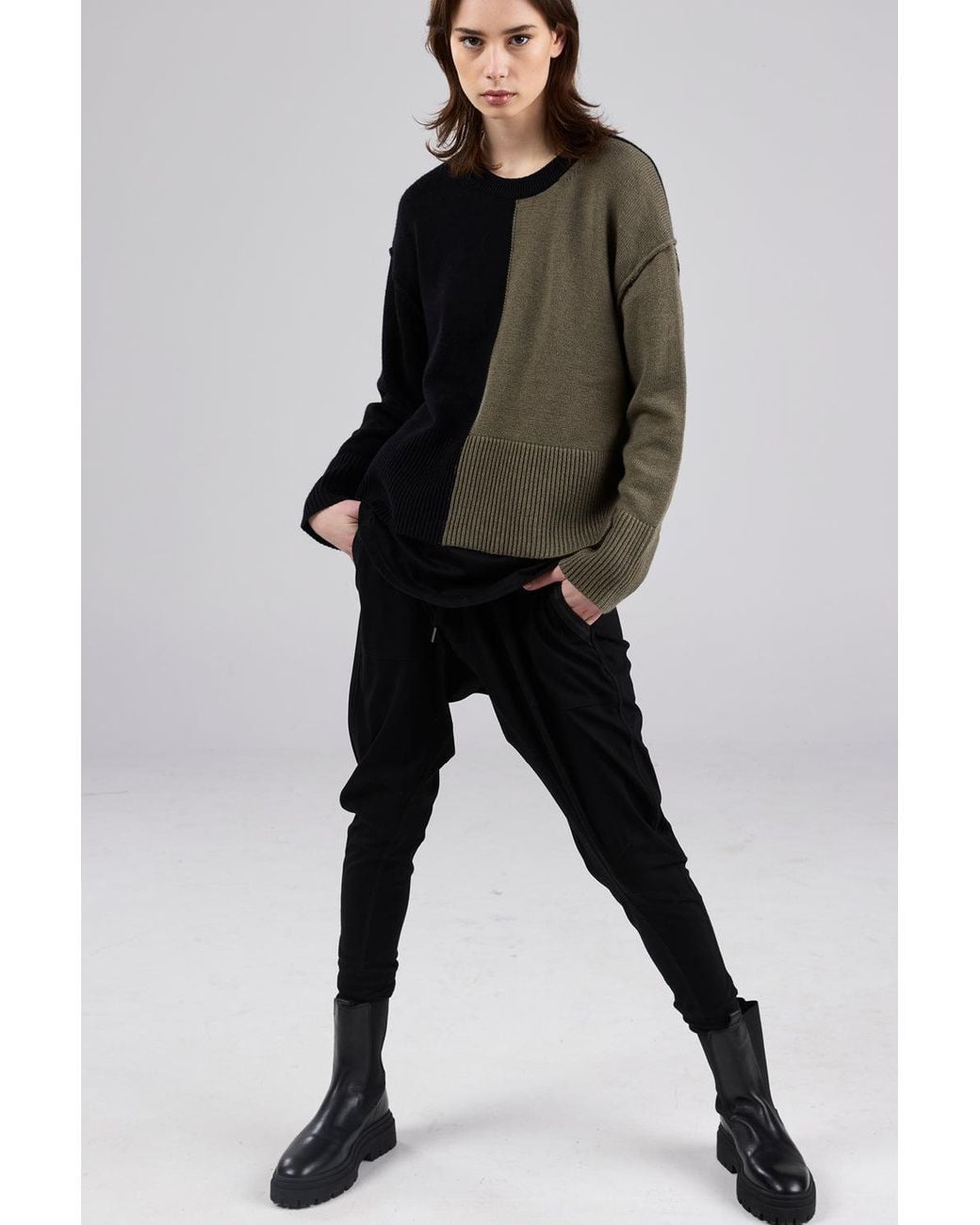 Dref Black Pluto Fitted Sweater