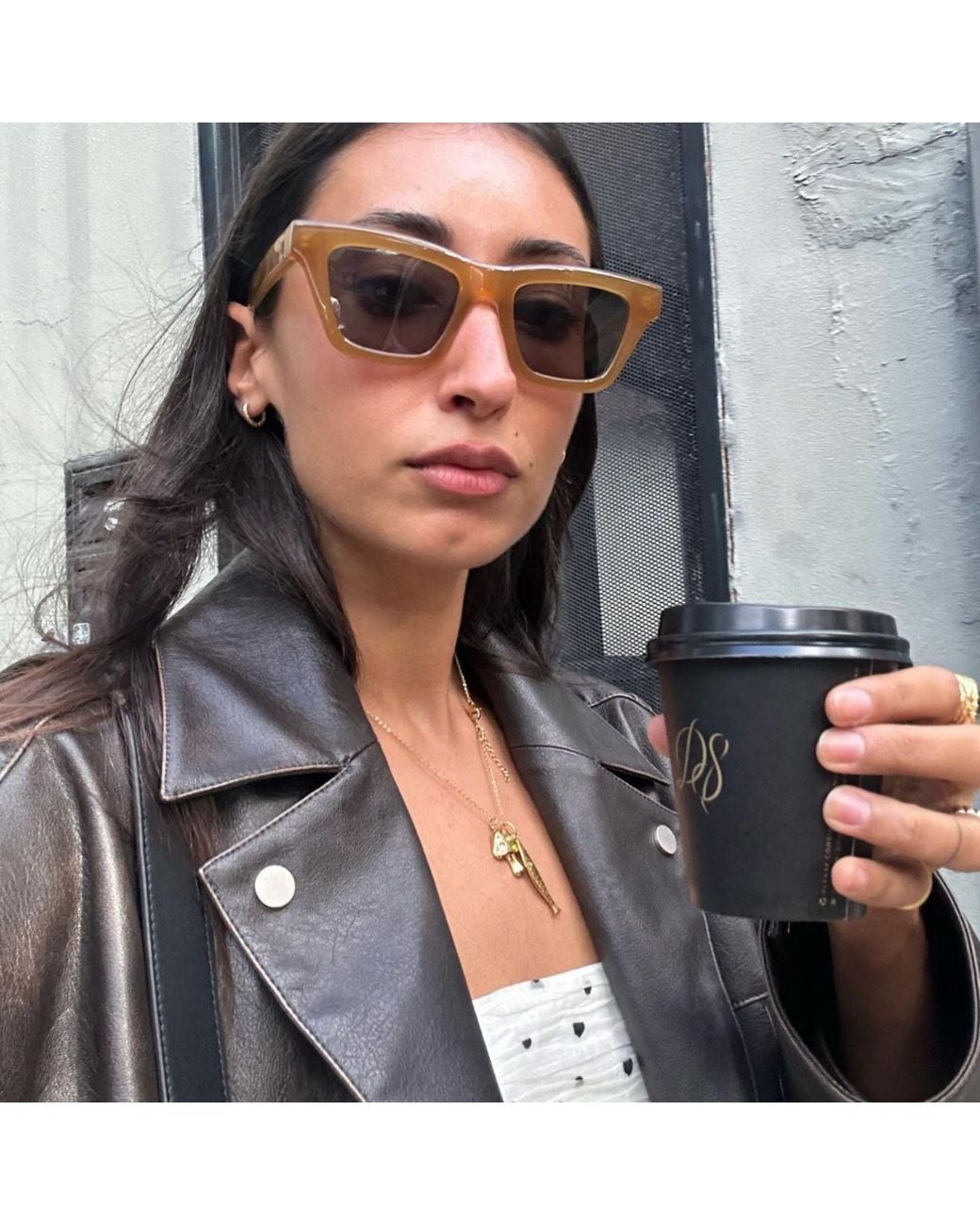 The Avantguard Brown Yarrow Caramel Wayfarer Sunglasses