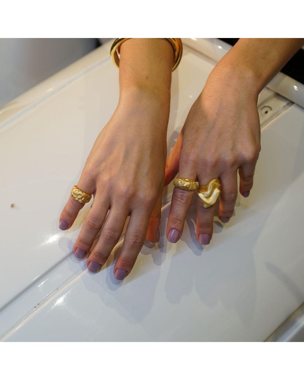 LINYA JEWELLERY Metallic Pary Amorphous Matte Oval Ring