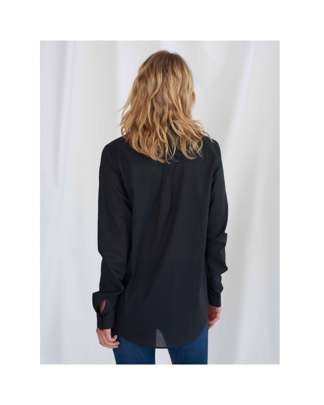 GROBUND Black The Shirt Edith