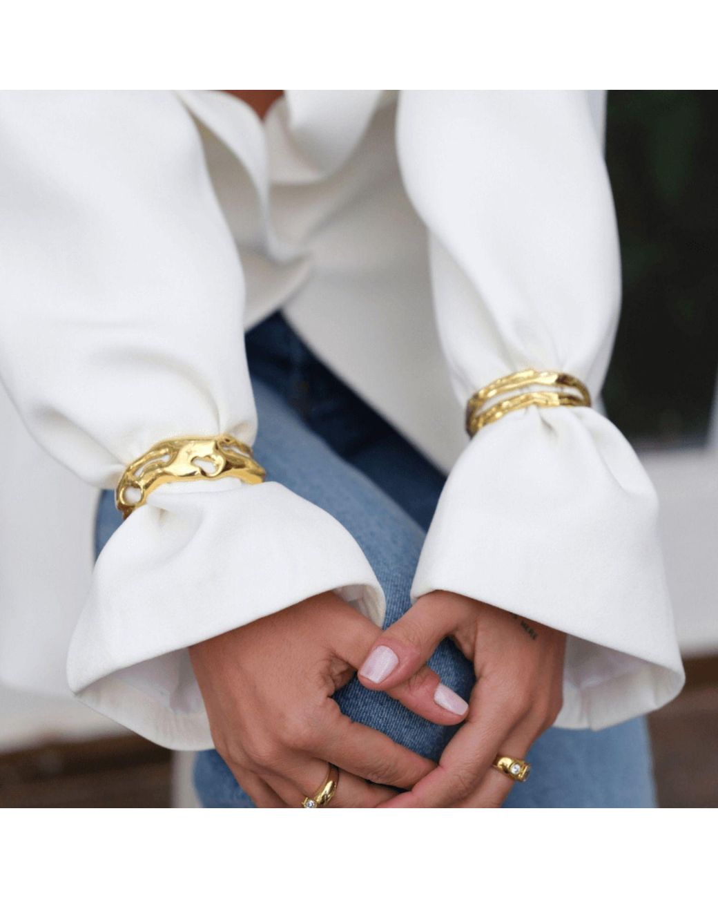 LINYA JEWELLERY Metallic Aruna Thick Cuff Bracelet