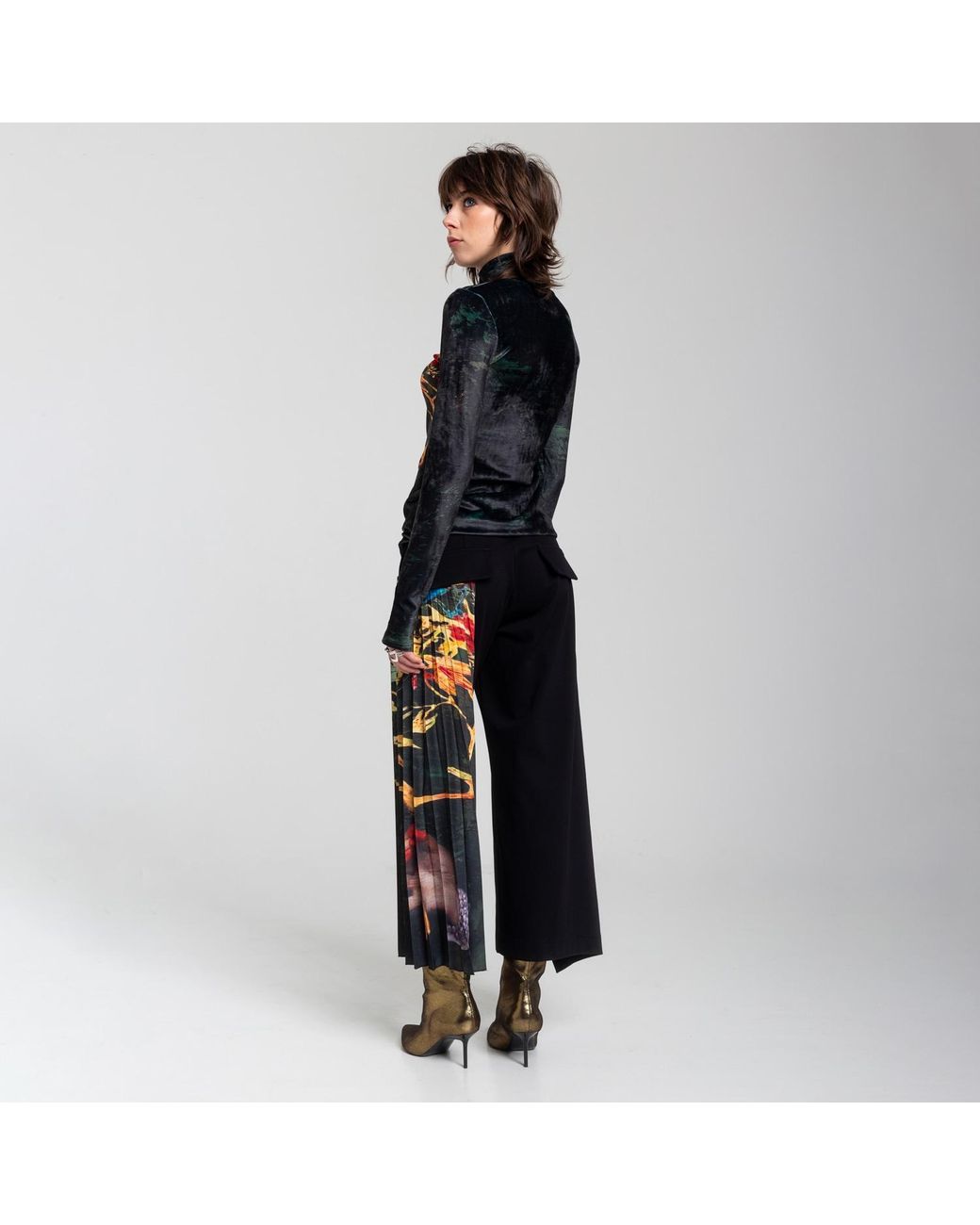 ARTISTA Black Gift Printed Culottes