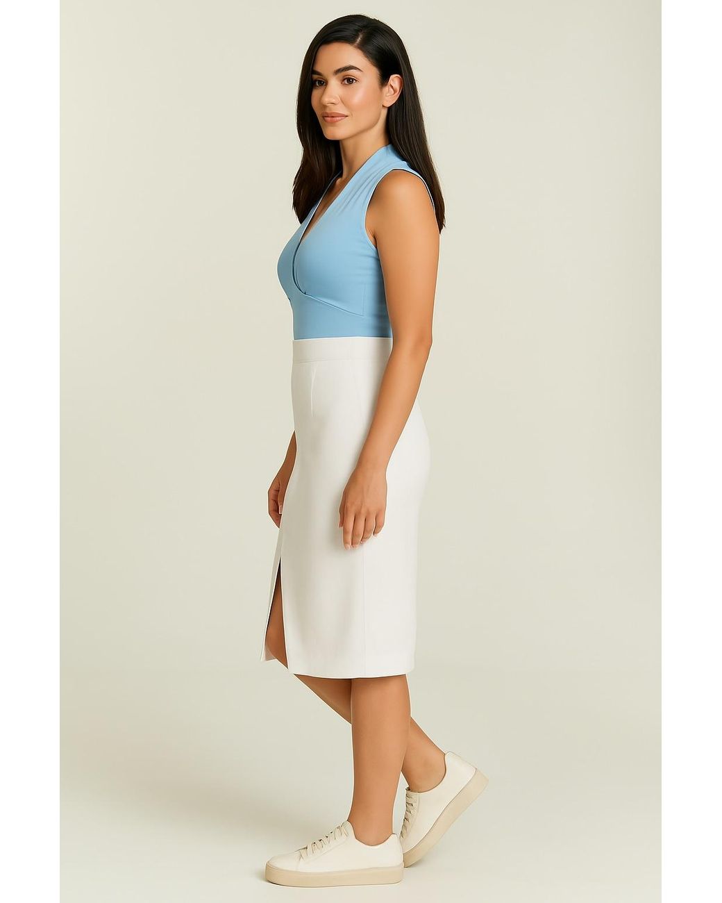 Conquista Blue Light Sleeveless V-Neck Fitted Top – Soft Viscose-Blend Fabric