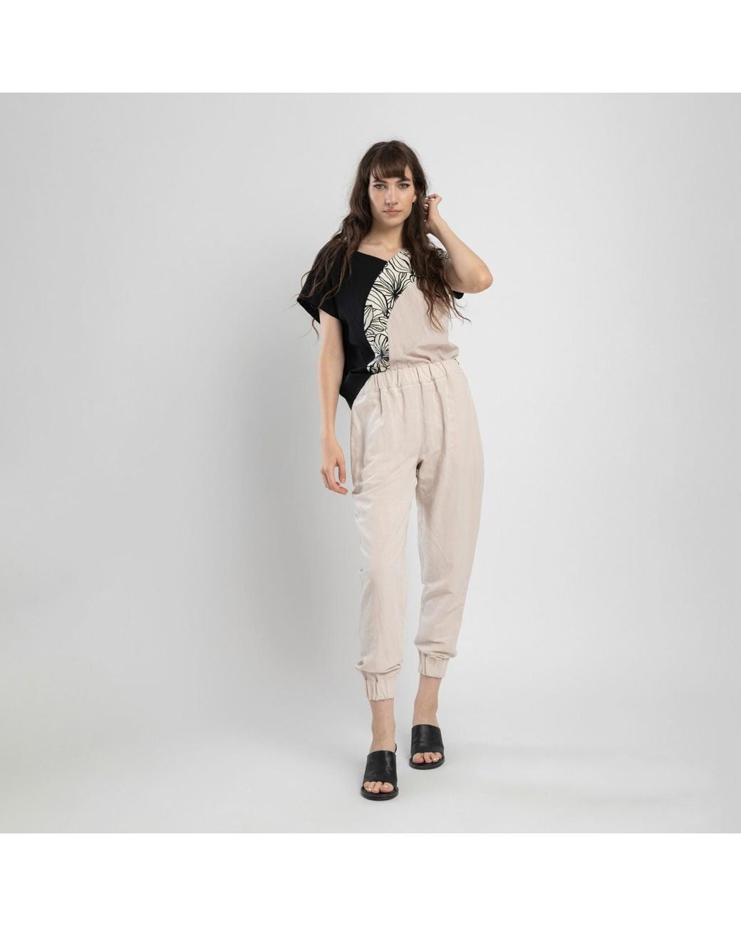 ARTISTA Black Blend V-Neck Top