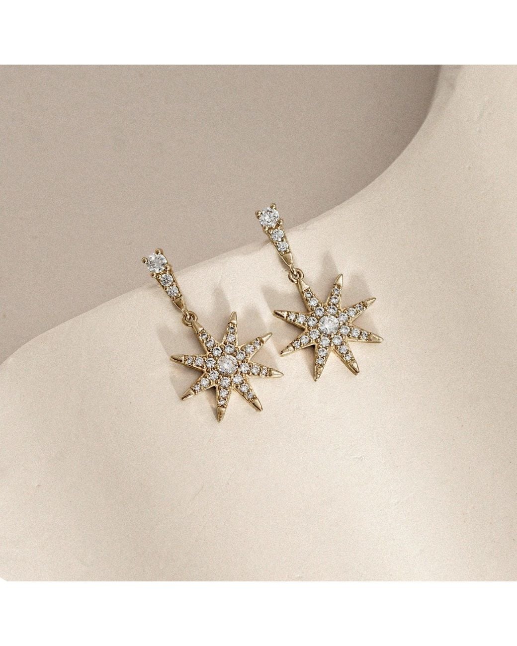 Diamonbliss Metallic Marilyn Monroe Hollywood Star Earrings
