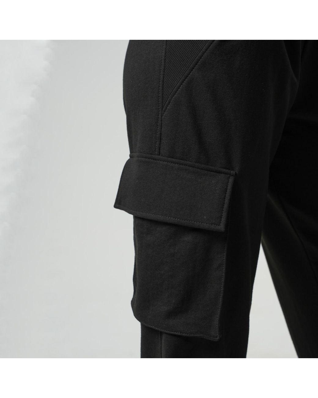 Metamorph Black Casual Cargo Pants