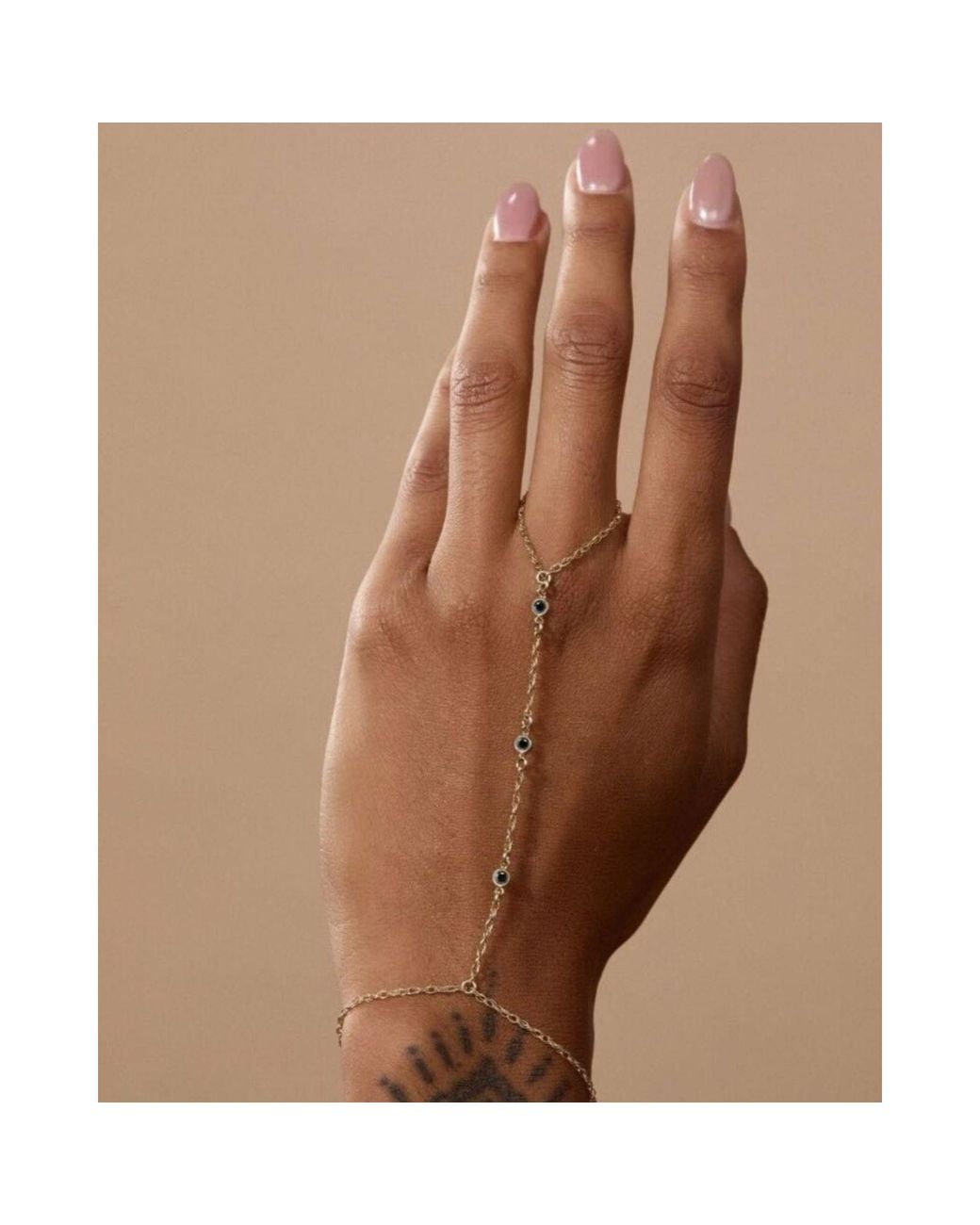 SET & STONES Metallic Cyrus Hand Chain