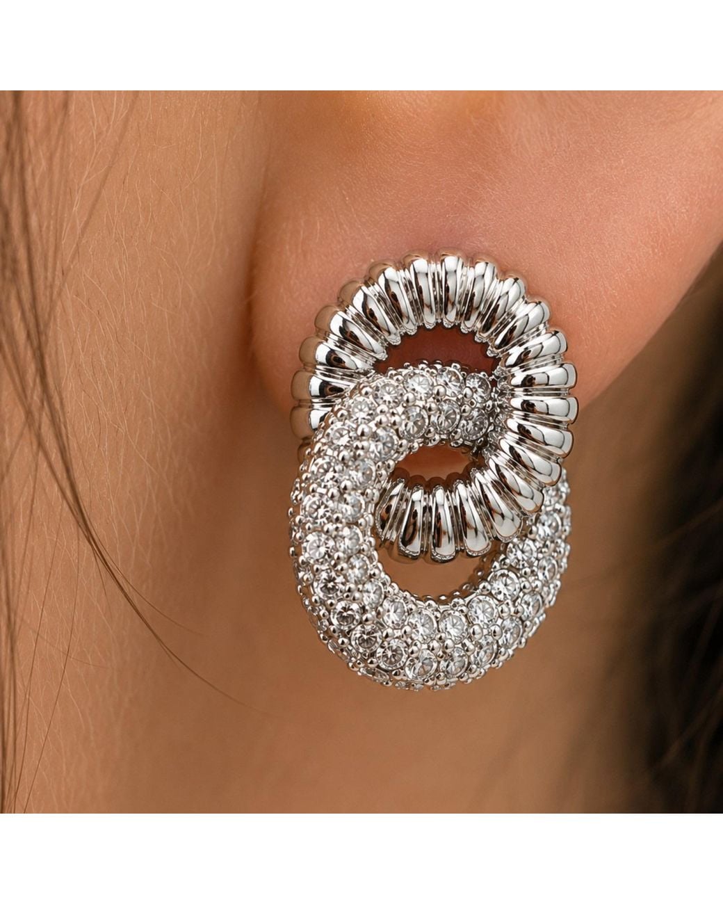 Nuvv Collection Metallic Modern Double Loop Crystal Stud Earrings