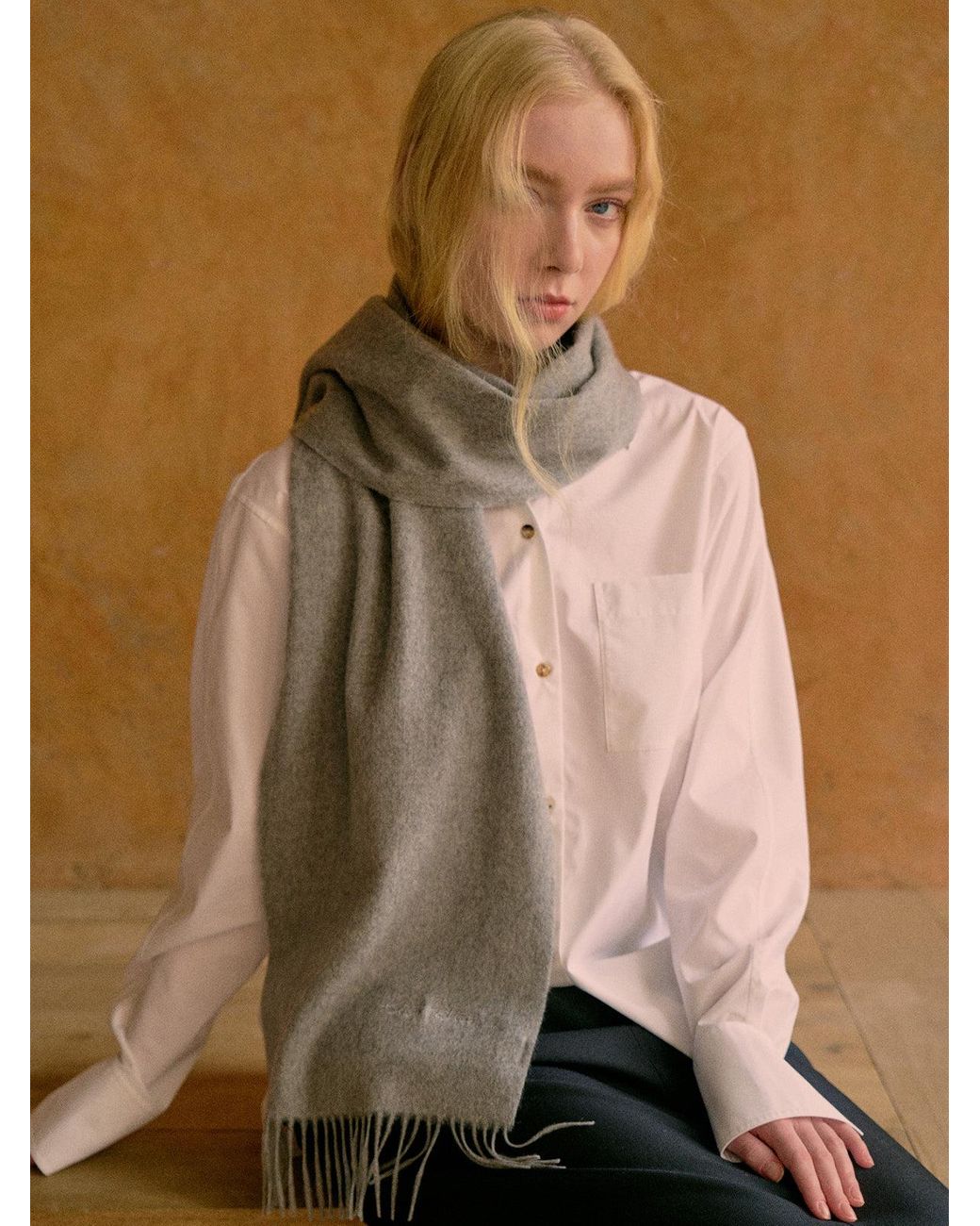 Lost Pattern Gray Lost