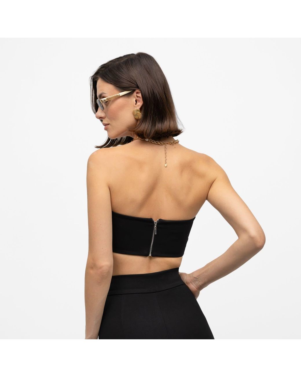 Mandragora Black Minimalistic Top Vanya